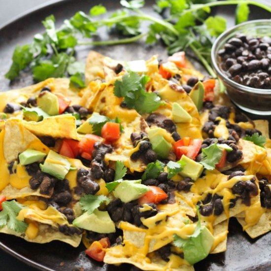 VEGAN BLACK BEAN NACHOS