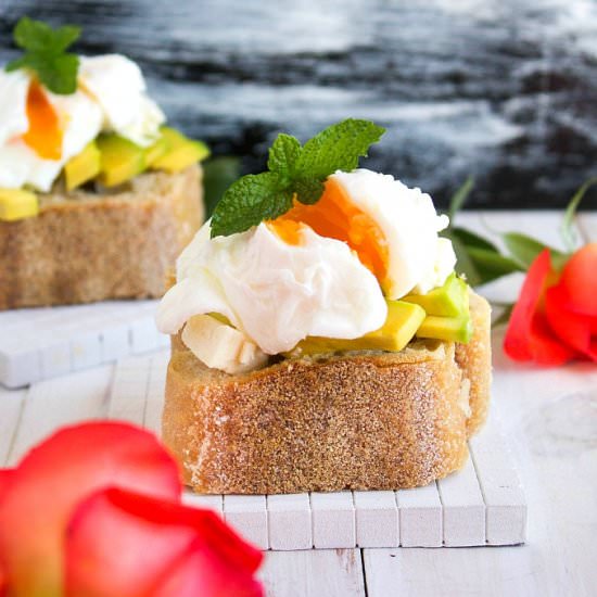 Avocado Toast with Poached Egg