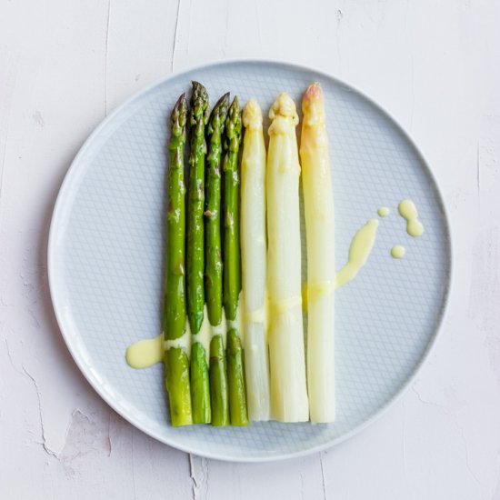 Steamed Asparagus Sauce Hollanaise