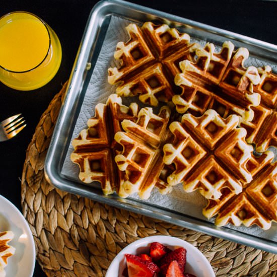 brioche waffles with maple cream