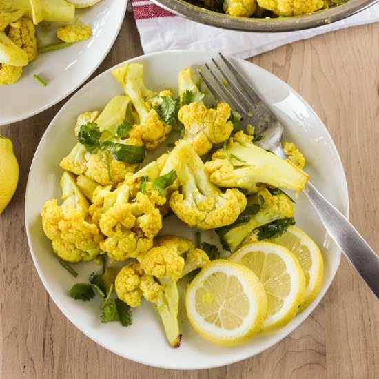 oven roasted curried cauliflower