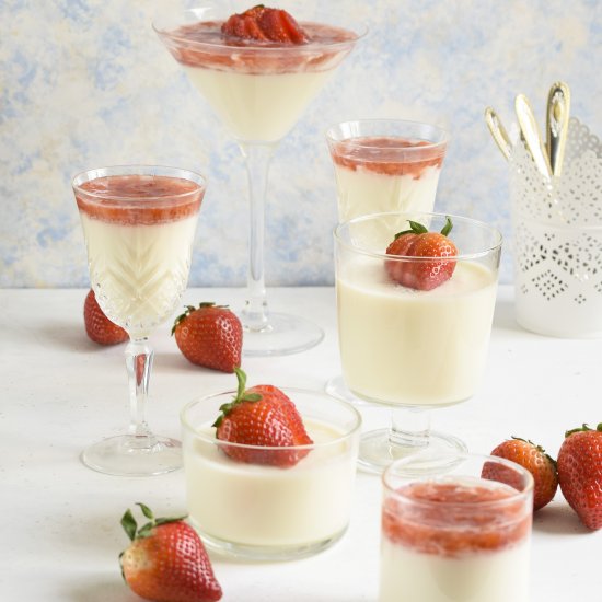 Coconut Panna Cotta With Strawberry