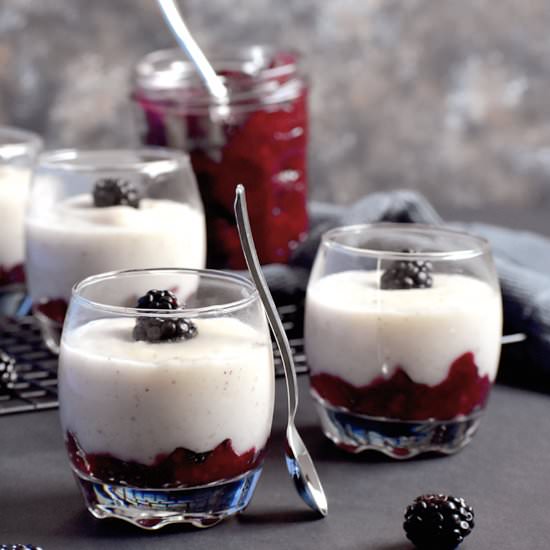 Coconut pudding & blackberry sauce