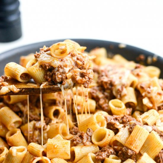 Easy Cheesy Beef Pasta Skillet