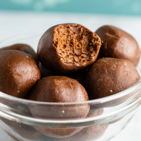 Chocolate Protein Balls