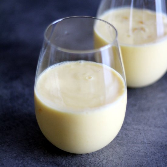 Mango lassi