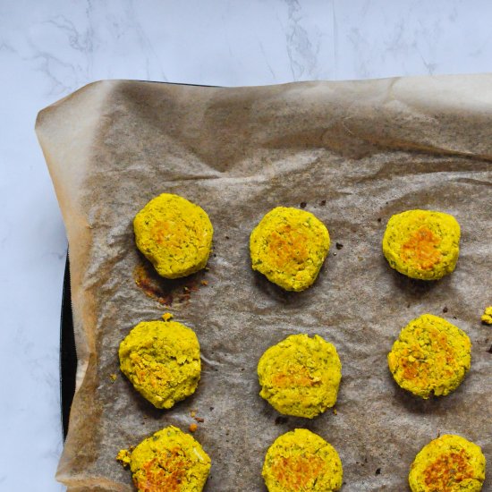 Spinach curry falafel