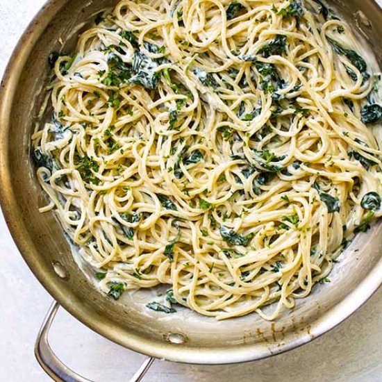 Creamy Goat Cheese Spaghetti