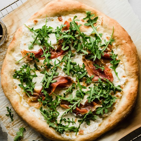 Arugula Prosciutto Pizza