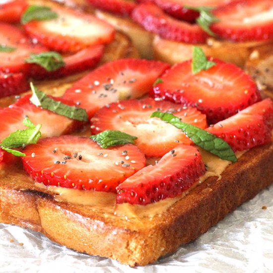 Strawberry Mint Toast