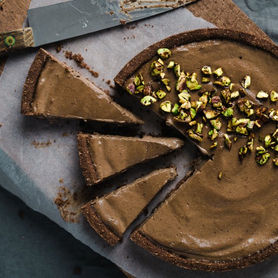 vegan pistachio + chocolate tart