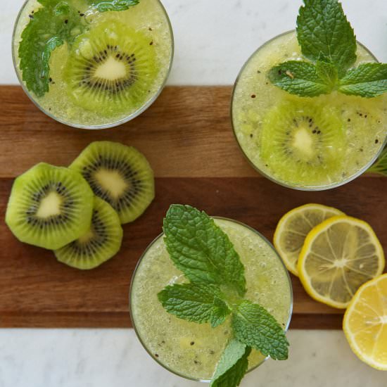 KIWI BELLINI WITH MINT