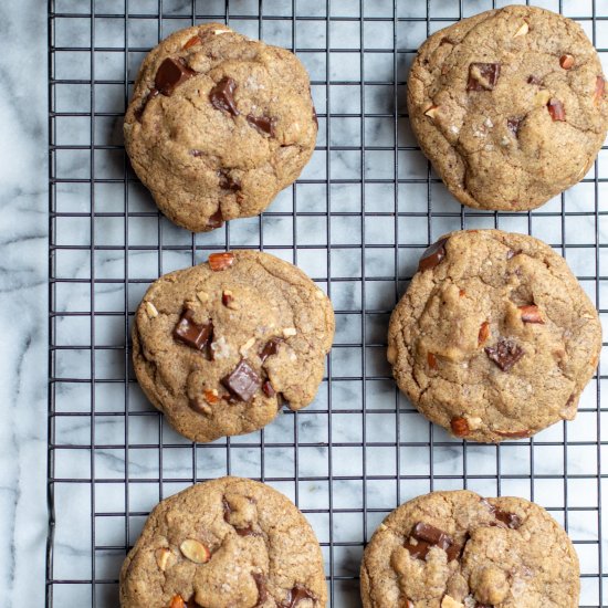 Almond & Chocolate Chunk Cookies