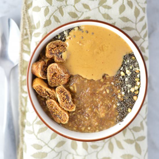 Coffee Oatmeal with Dried Figs