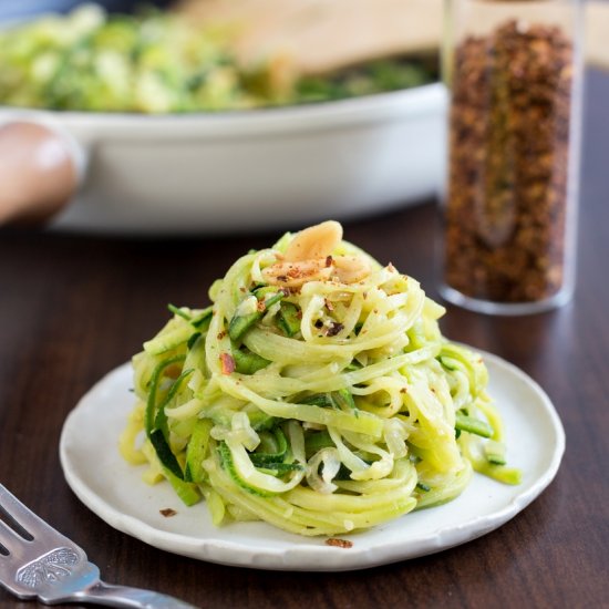 Zoodles with peanuts and chili