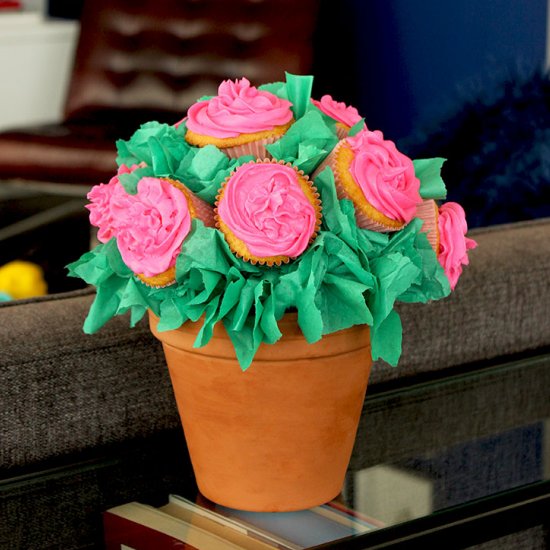 A Mother’s Day Cupcake Bouquet