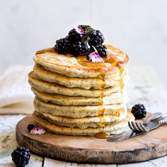 lemon poppy seed spelt pancakes