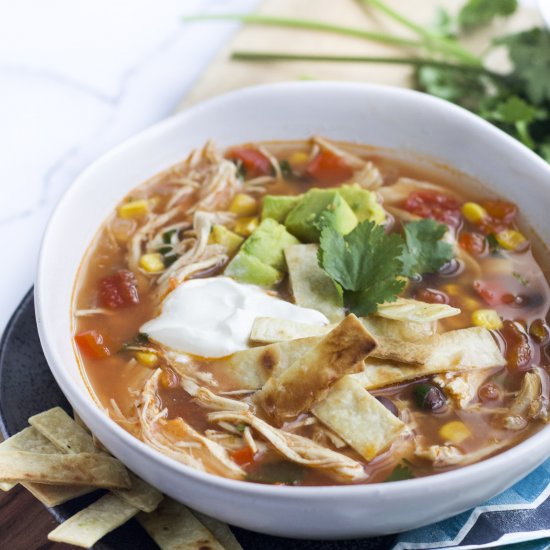 Slow Cooker Chicken Tortilla Soup