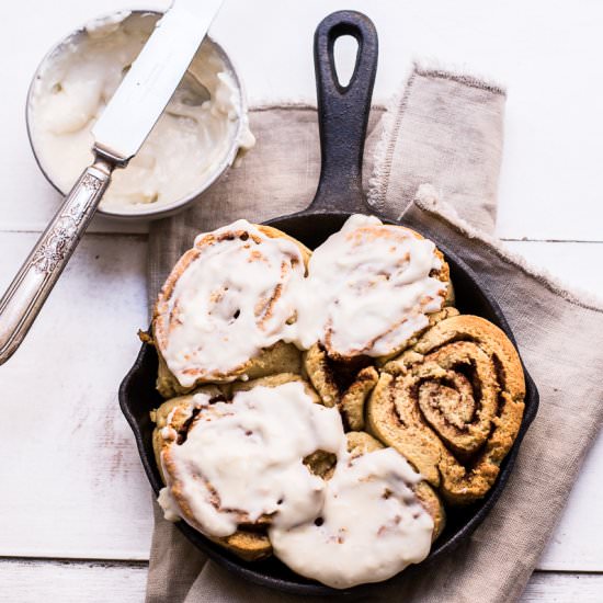 Vegan Skillet Cinnamon Rolls