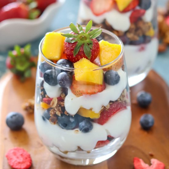 Berrylicious Granola Parfait