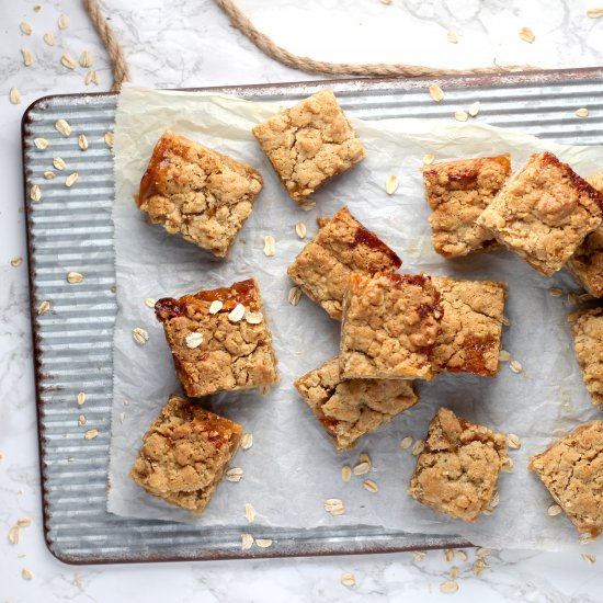 Apricot Oatmeal Bars