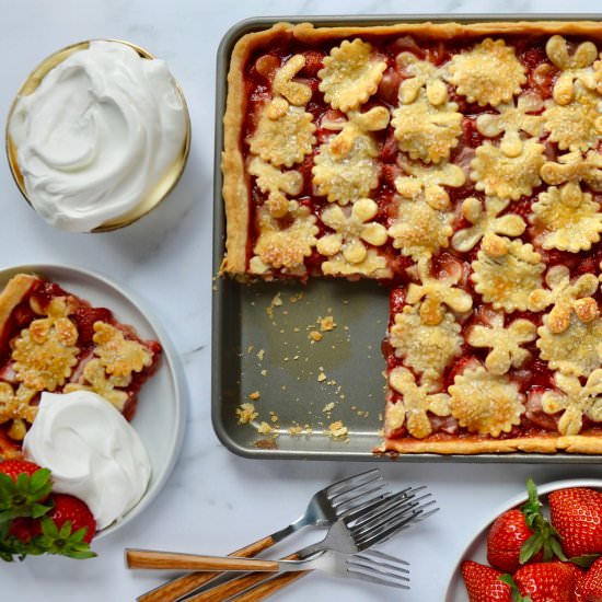 Simple Strawberry Slab Pie