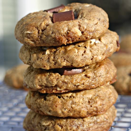 Vegan Oatmeal Chocolate Chip Cookie