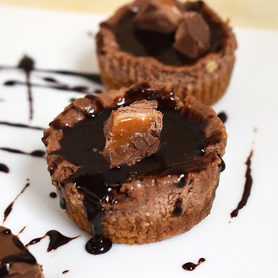 Mini Mars Bar Cheesecakes