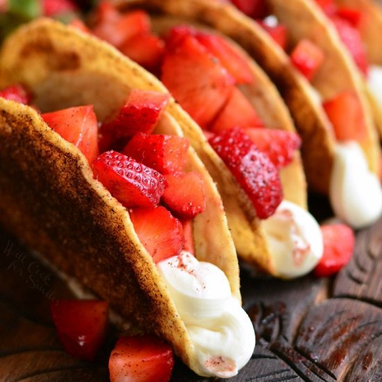 Cinnamon Strawberry Cheesecake Taco