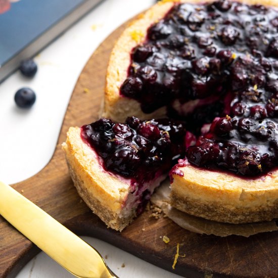 Vegan Baked Blueberry Cheesecake