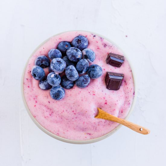 Strawberry Banana Smoothie Bowl