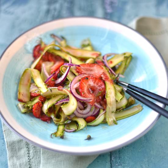 Asparagus and strawberry salad