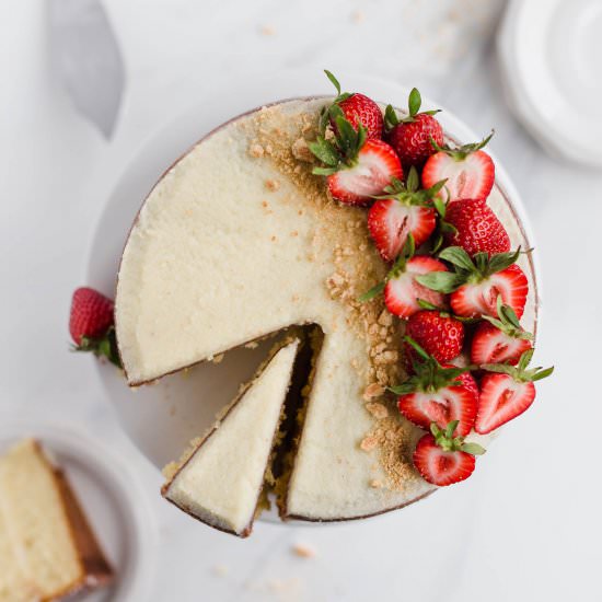 vanilla layer cake with strawberry