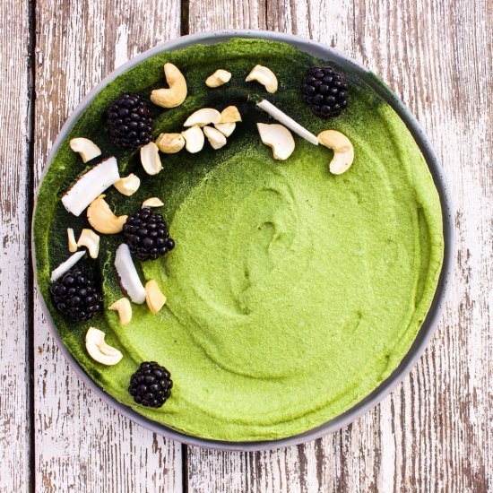 Raw Chlorella Avocado Cake