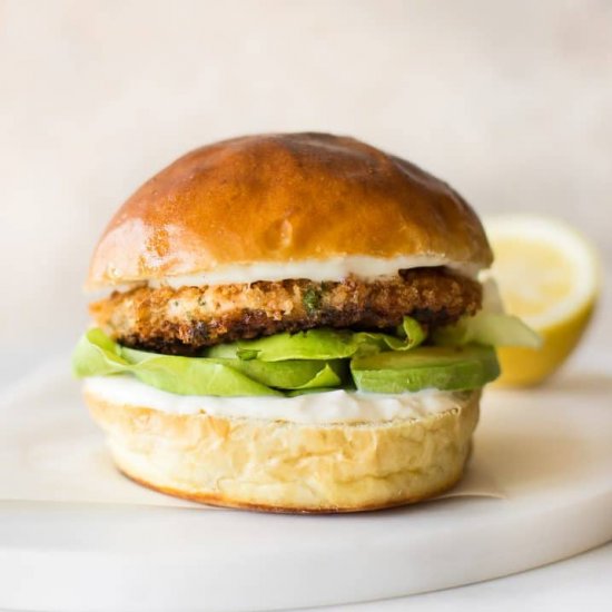 Easy Salmon Burgers