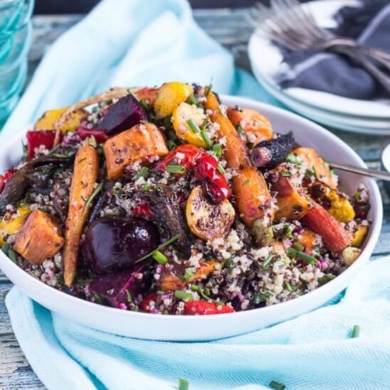 Simple Mediterranean Quinoa Salad