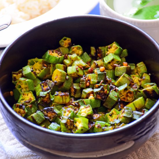 Okra poriyal / stir fry