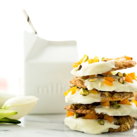 Apricot Pistachio Oatmeal Cookies