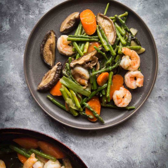 Stir-fried asparagus and shrimp