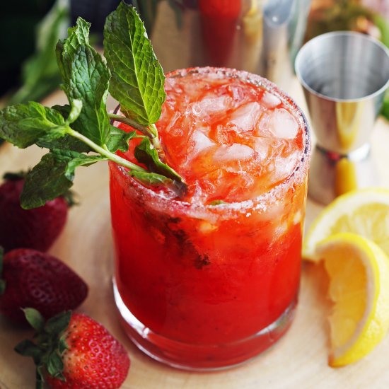 Mint Strawberry Whisky Smash