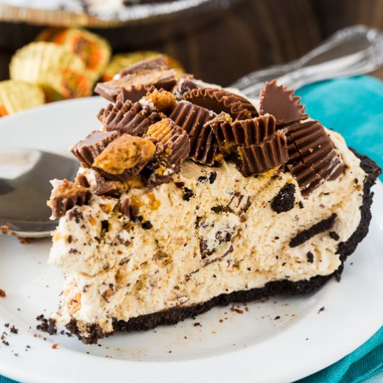 No Bake Peanut Butter Cup Pie