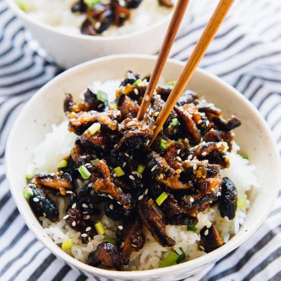 Sticky Sesame Shiitake Mushrooms