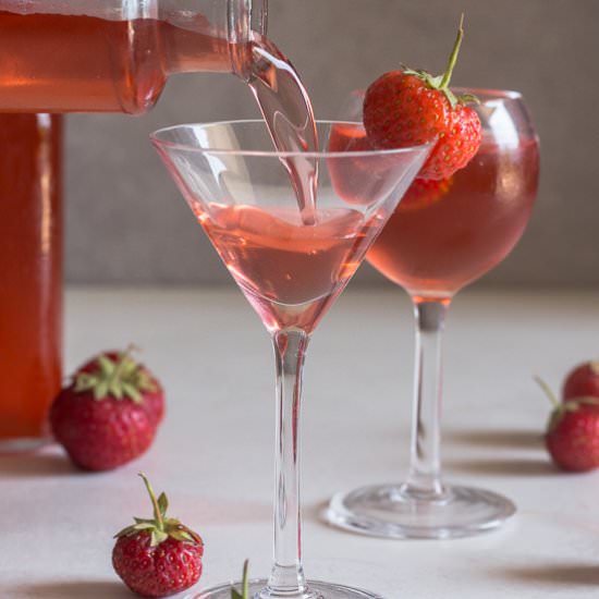 Homemade Strawberry Liqueur 2 Ways