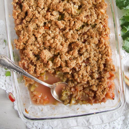 Rhubarb Crisp