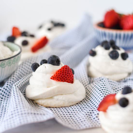 Mini Pavlovas