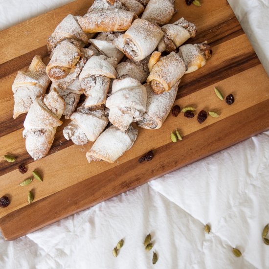 Walnut and Cardamon Biscuits