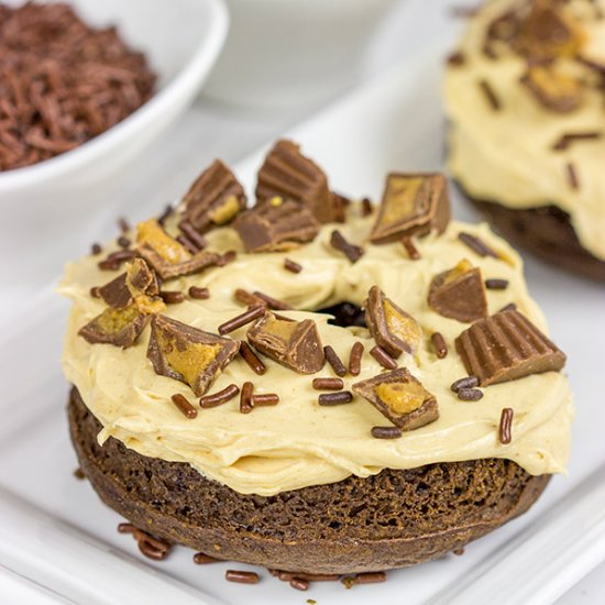 Baked Chocolate Peanut Butter Donut