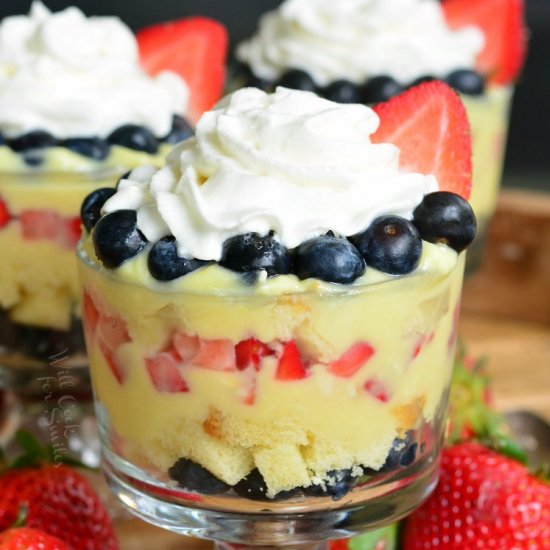 Easy Coconut Berry Trifle