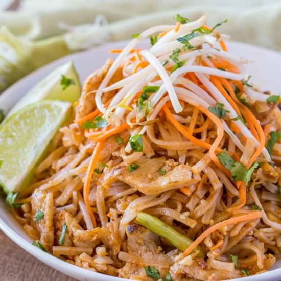 Easy Chicken Pad Thai