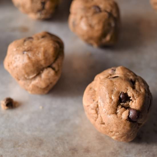 Vegan Cookie Dough Protein Balls